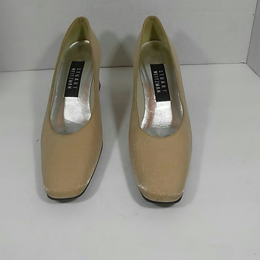 Women's creme stuart weitzman heels size 6 1/2 A A